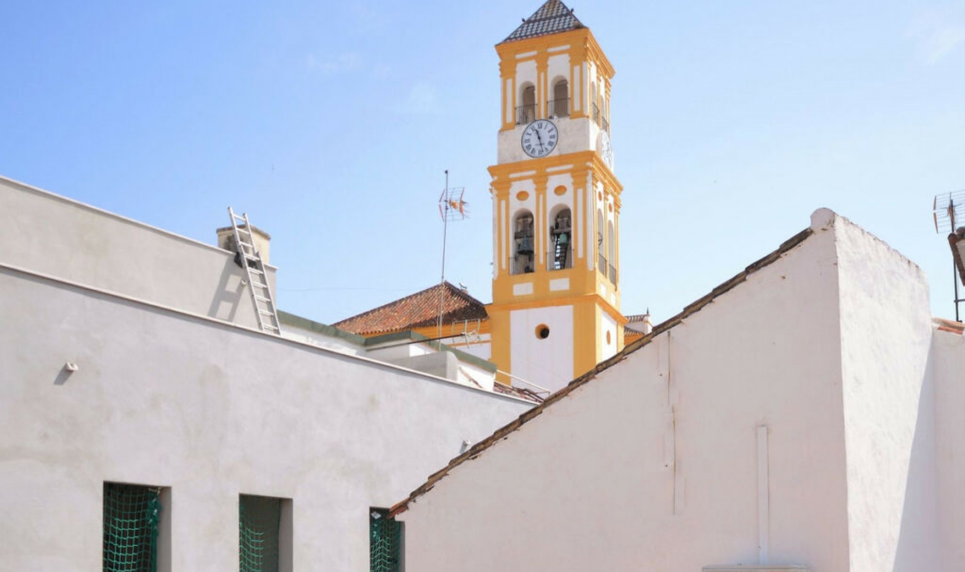 Resale - House -
Marbella