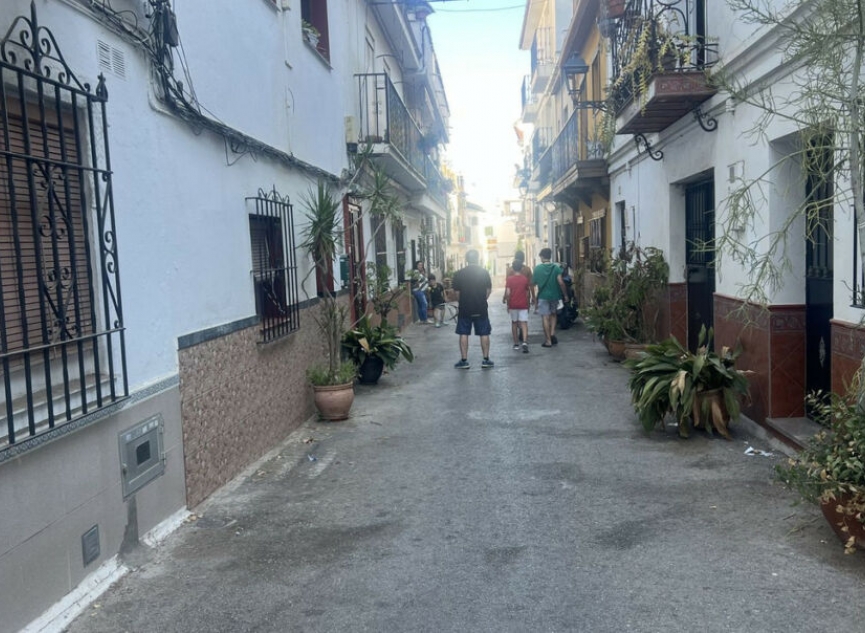 Resale - House -
Marbella