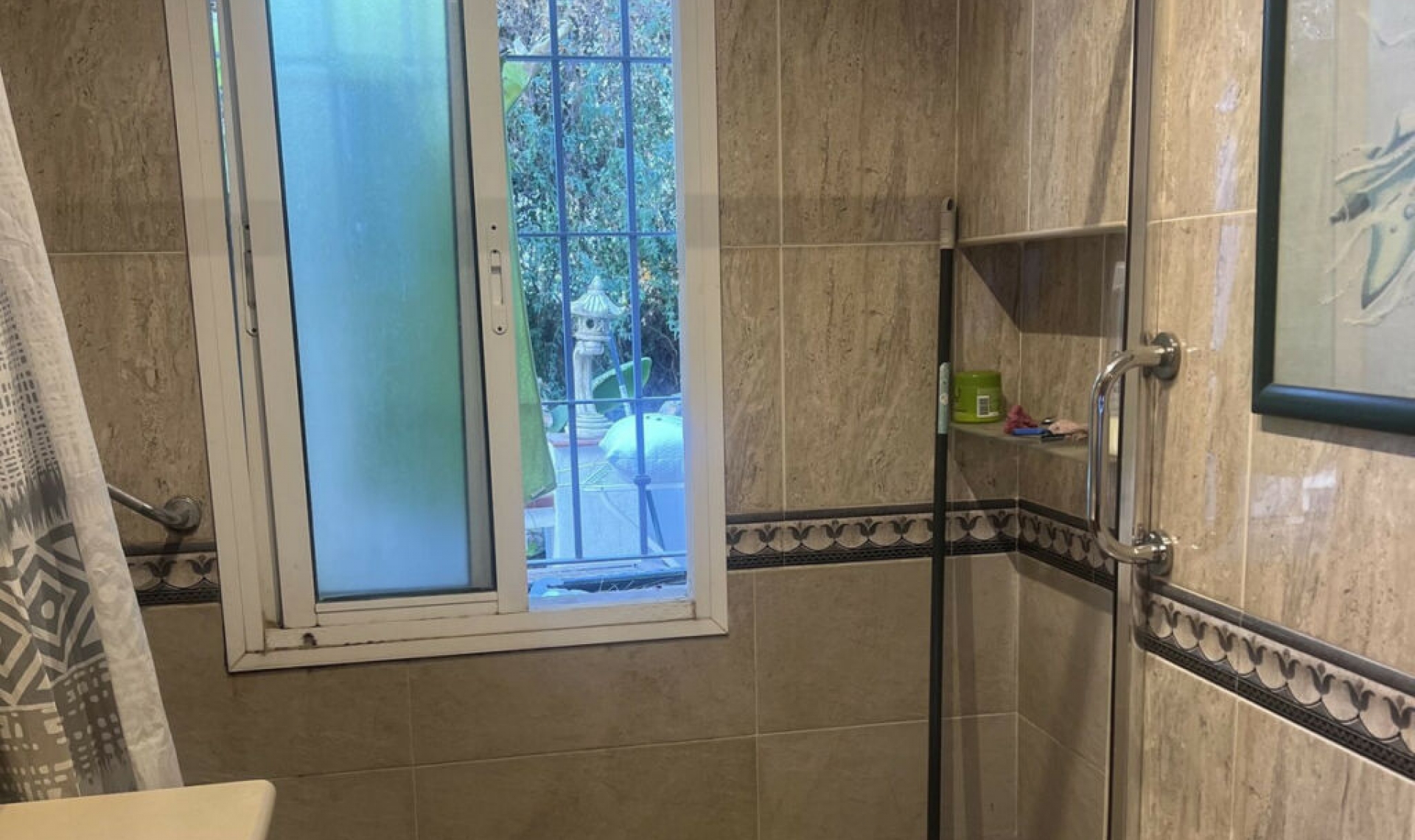 Resale - House -
Marbella