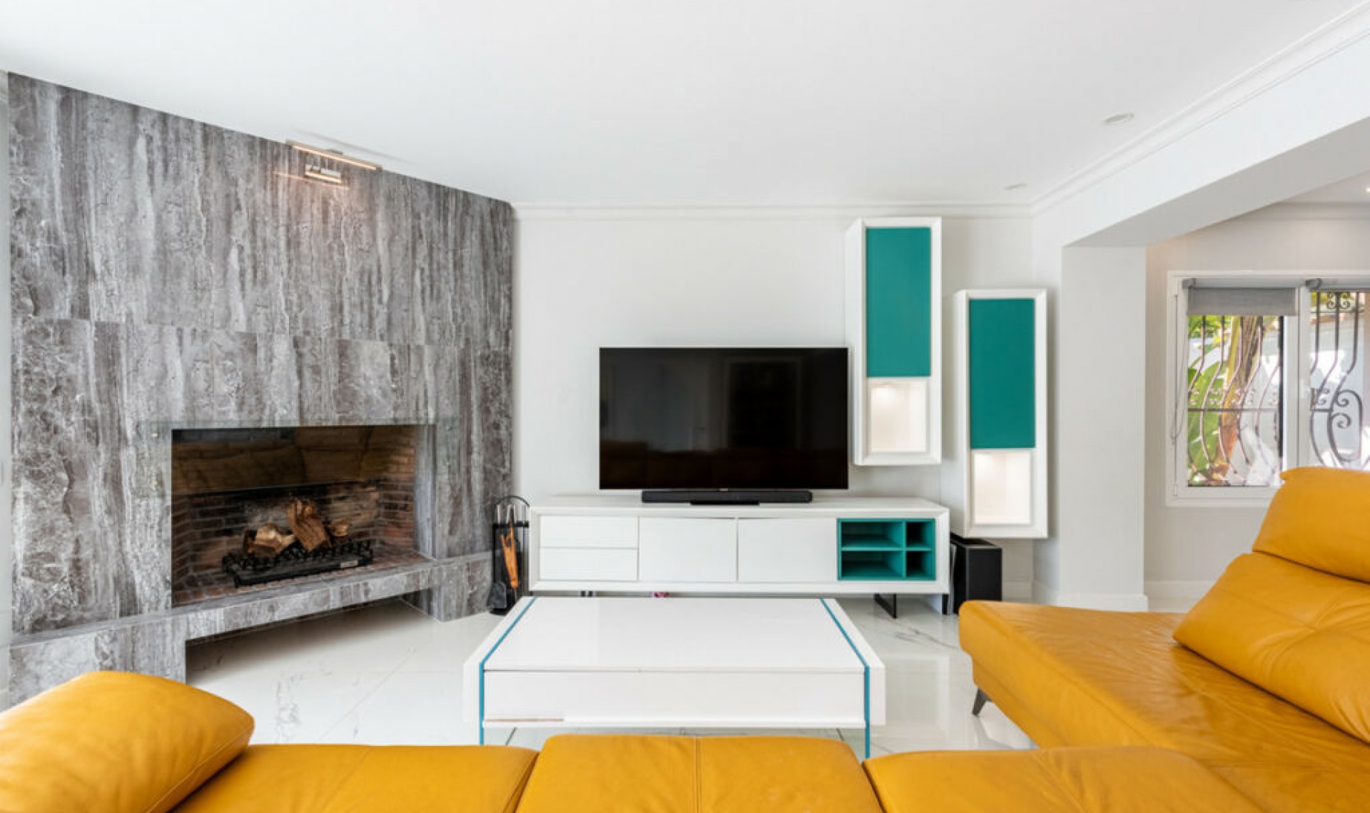 Resale - House -
Marbella