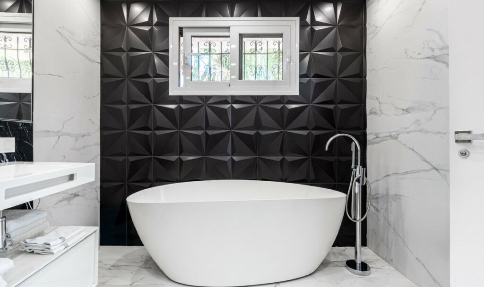 Resale - House -
Marbella