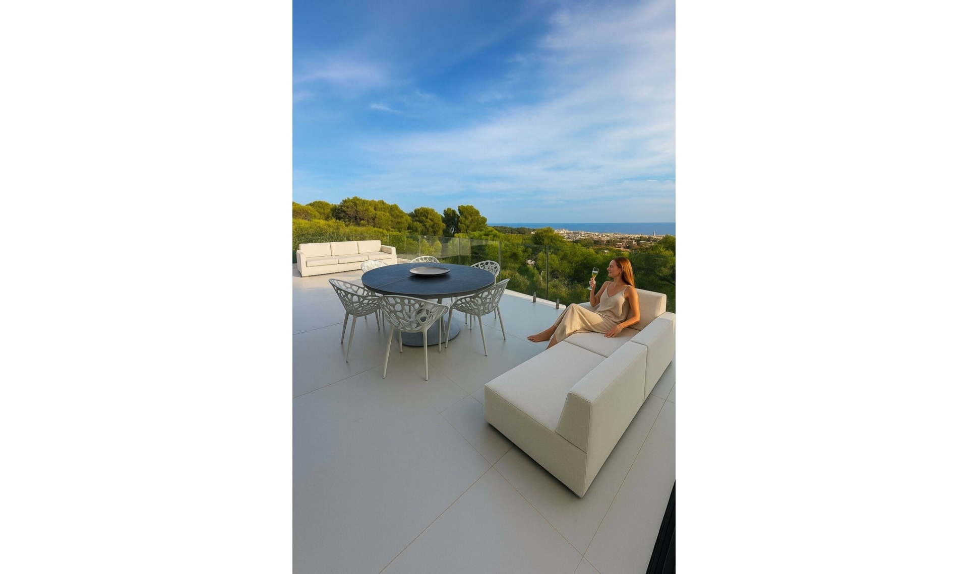 Resale - House -
Marbella