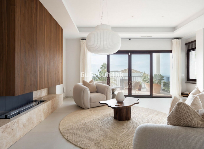 Resale - House -
Marbella