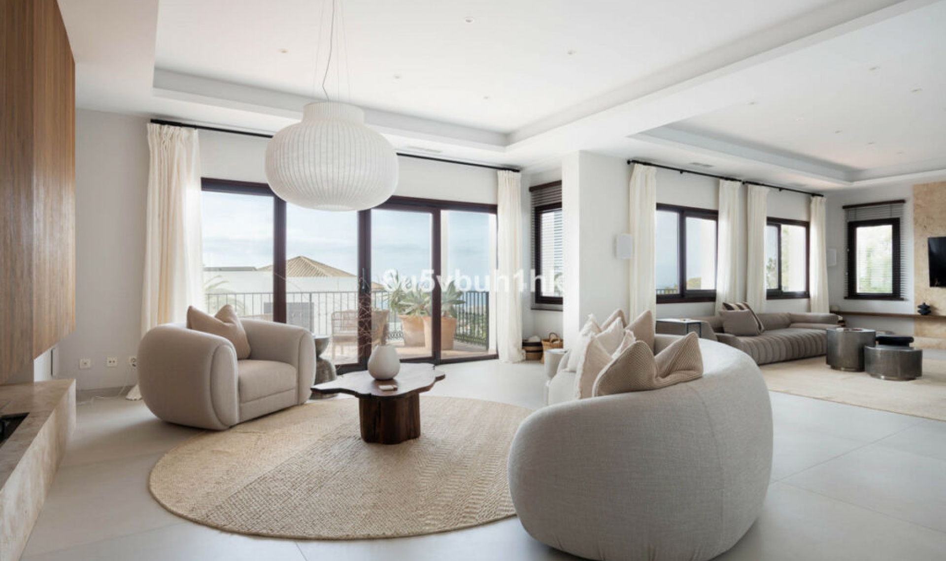 Resale - House -
Marbella