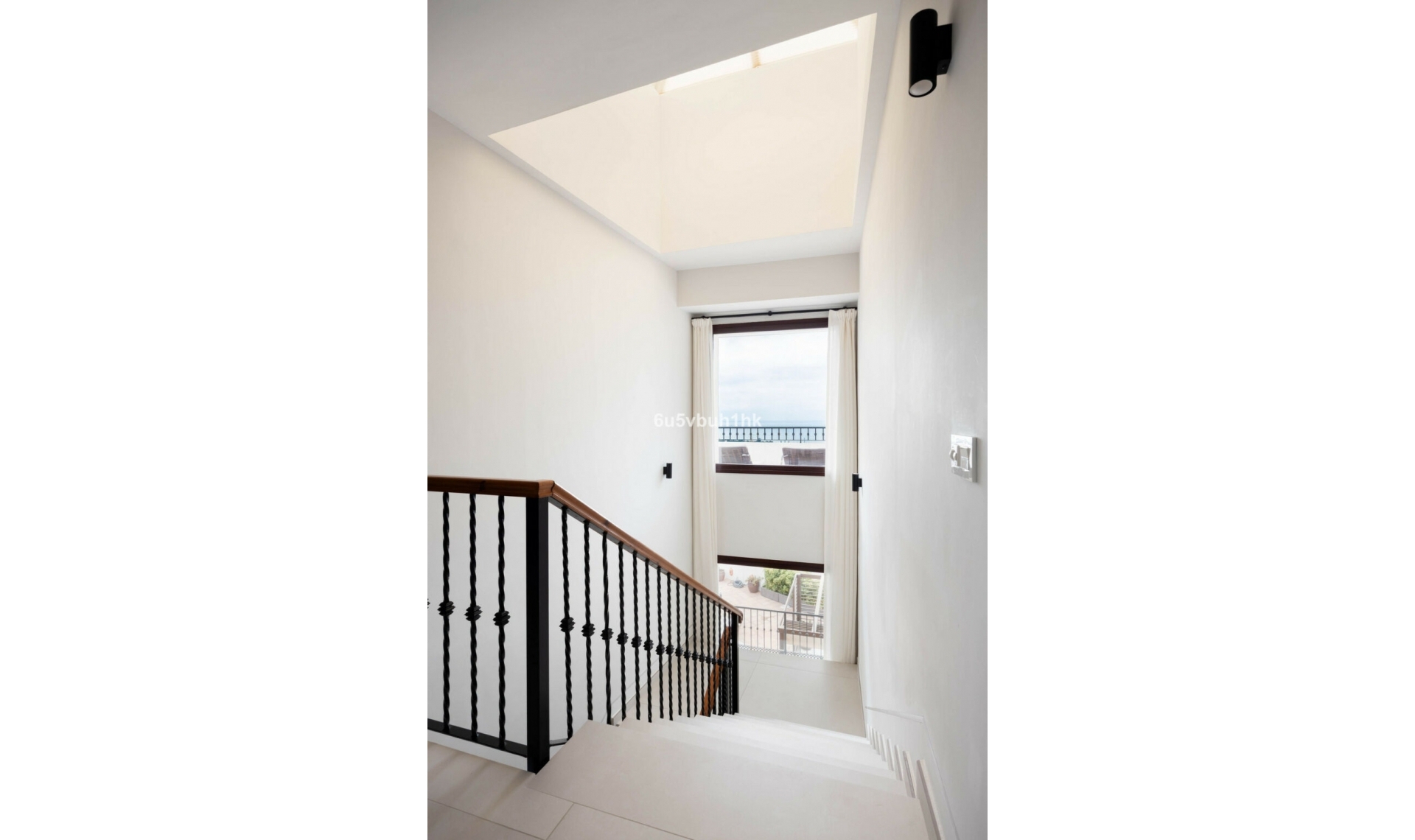 Resale - House -
Marbella