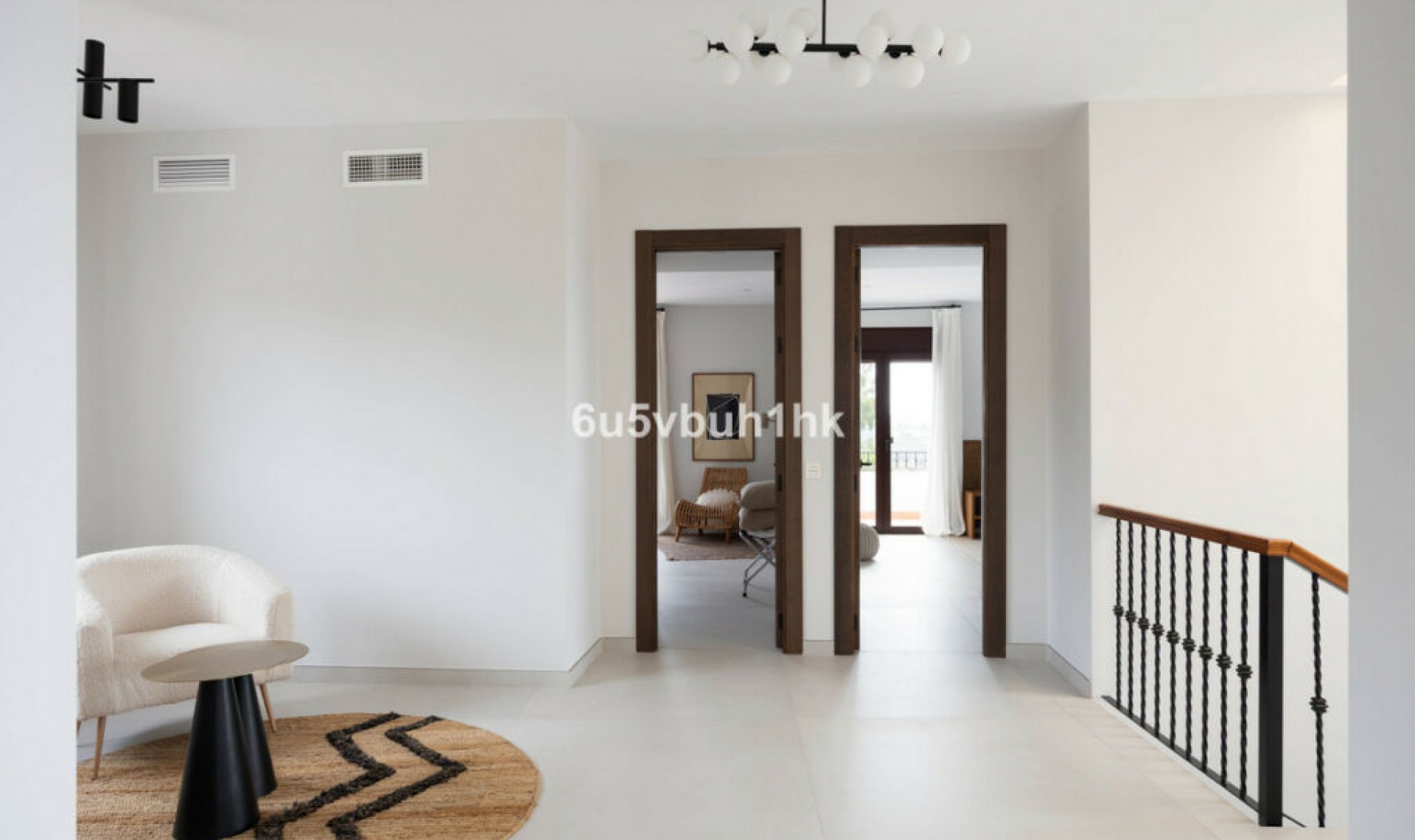 Resale - House -
Marbella