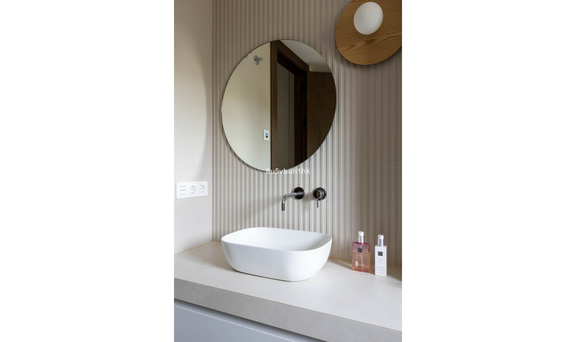 Resale - House -
Marbella