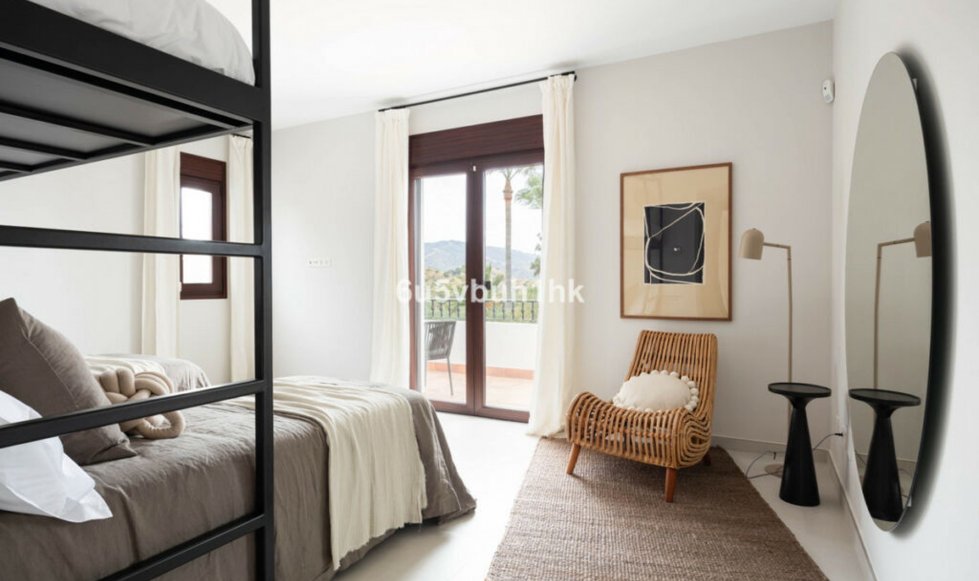 Resale - House -
Marbella