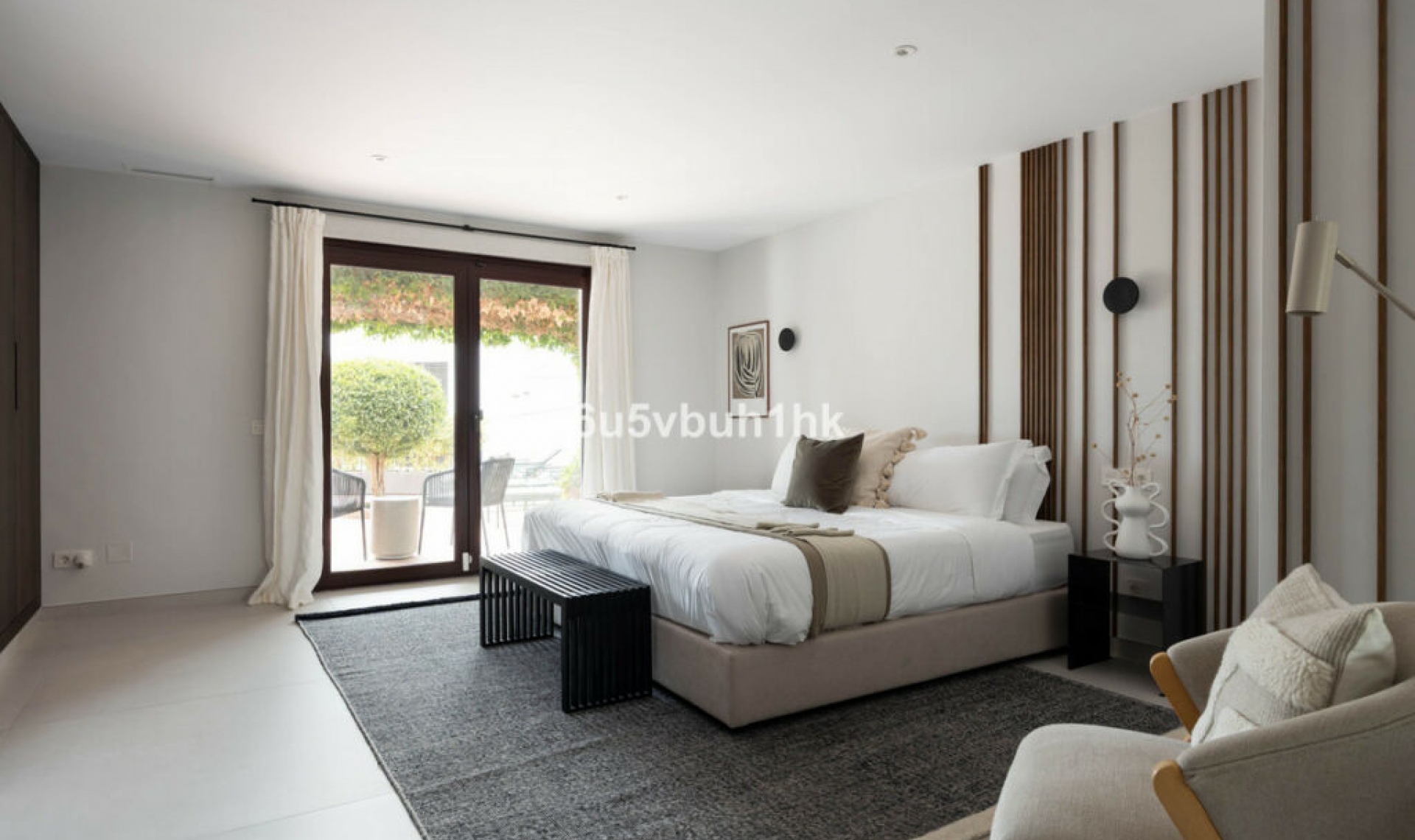 Resale - House -
Marbella