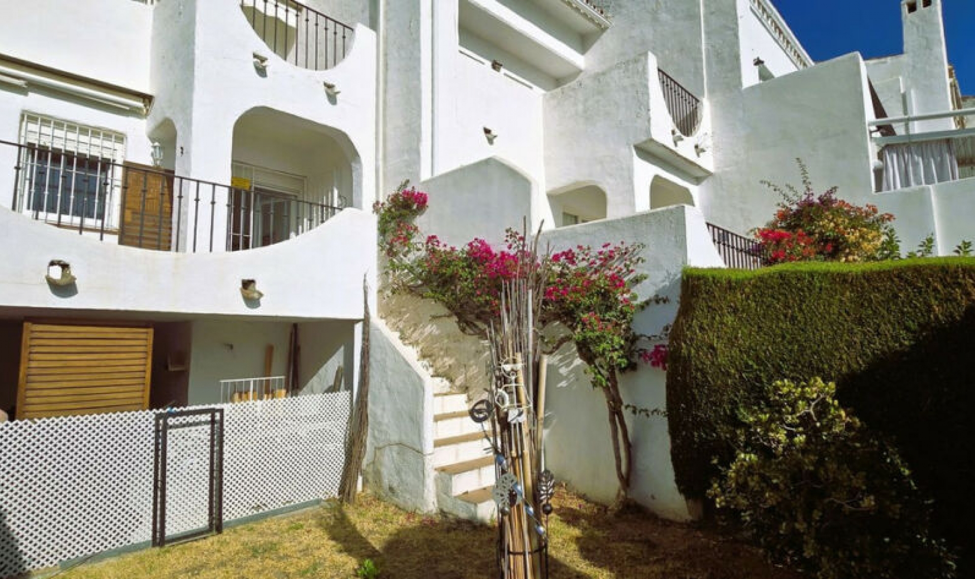 Resale - House -
Marbella