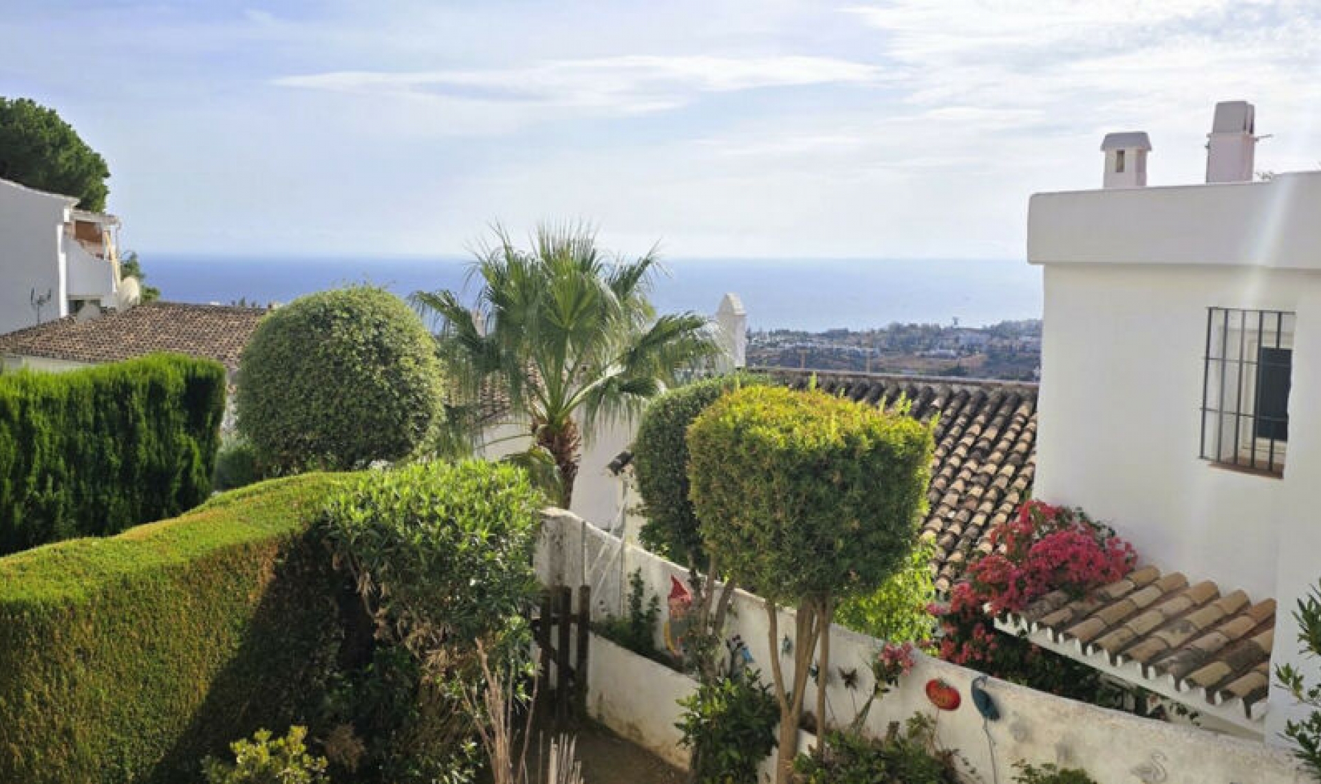 Resale - House -
Marbella