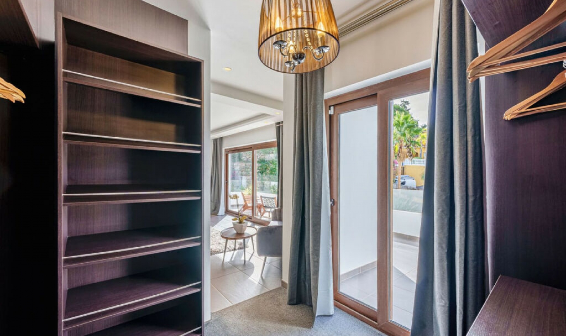 Resale - House -
Marbella