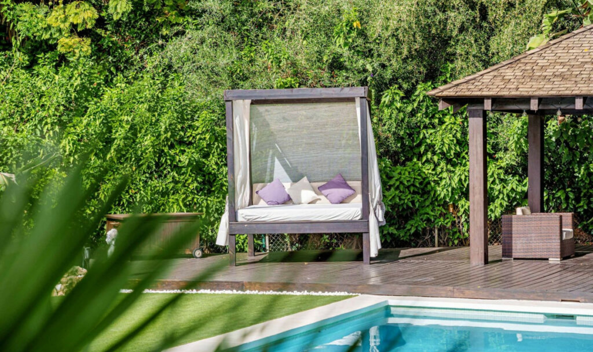 Resale - House -
Marbella