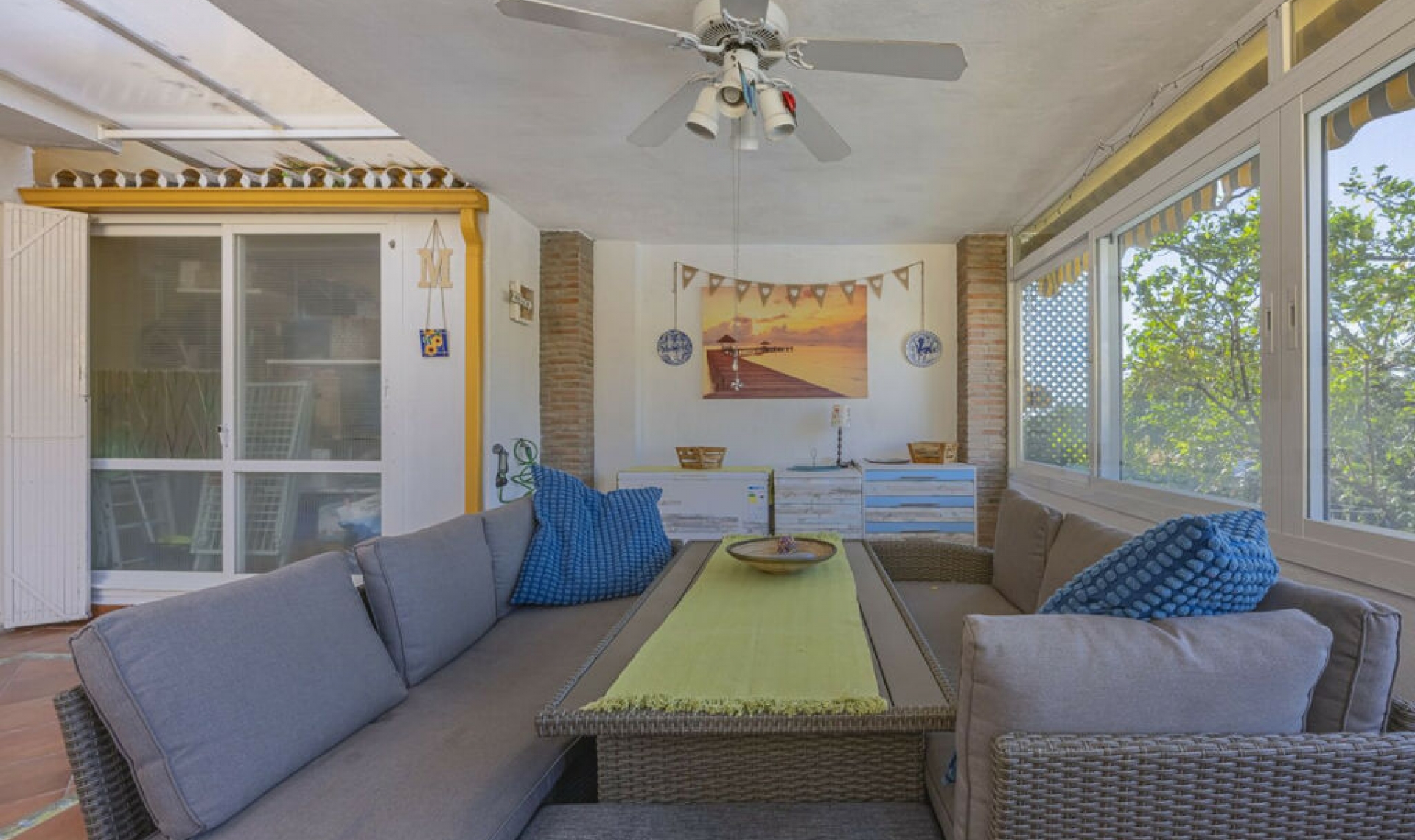 Resale - House -
Marbella