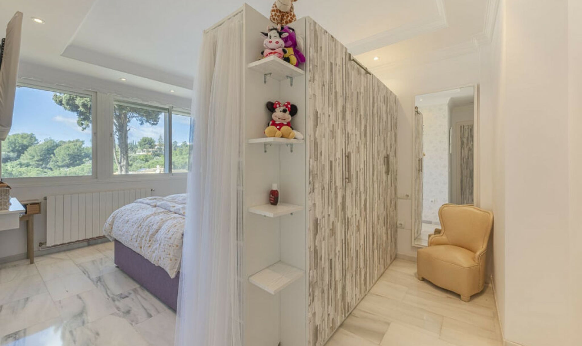 Resale - House -
Marbella