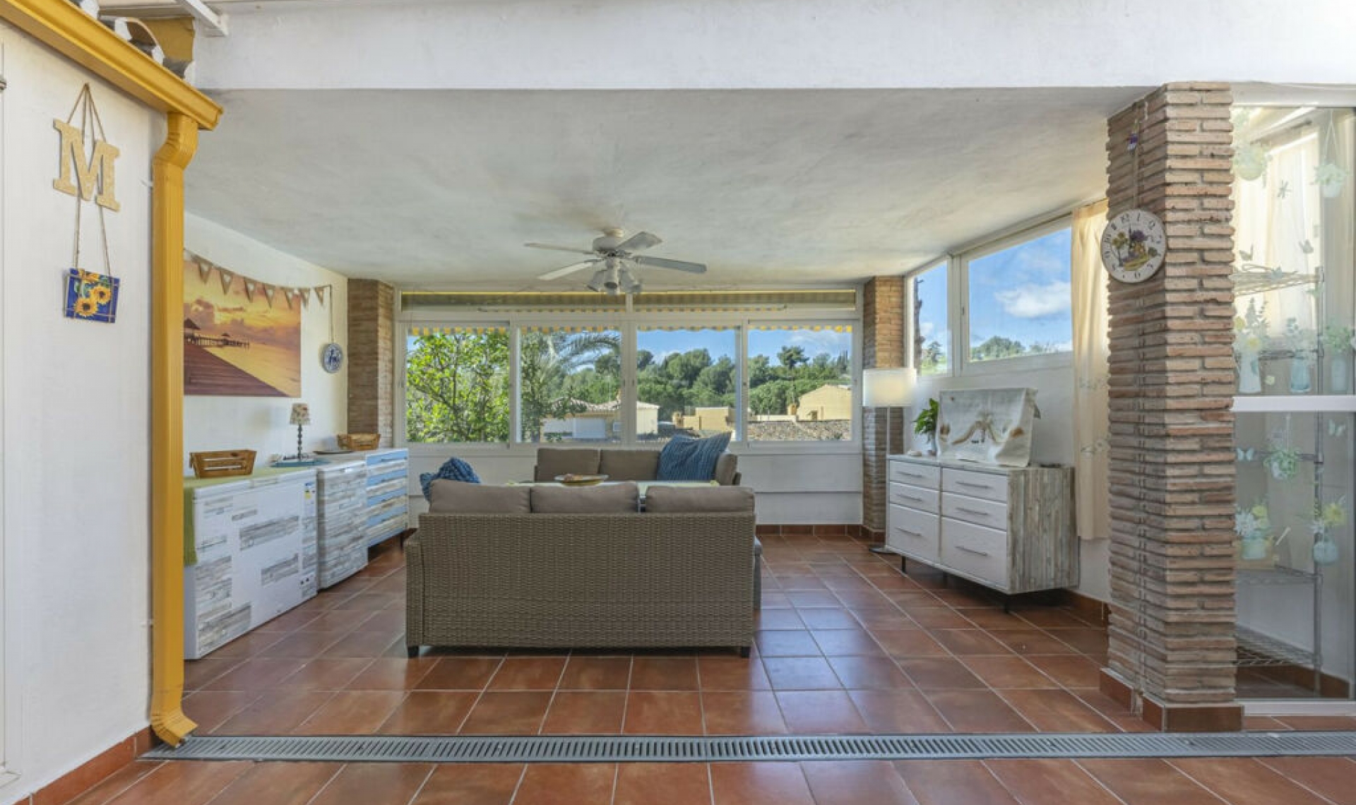 Resale - House -
Marbella