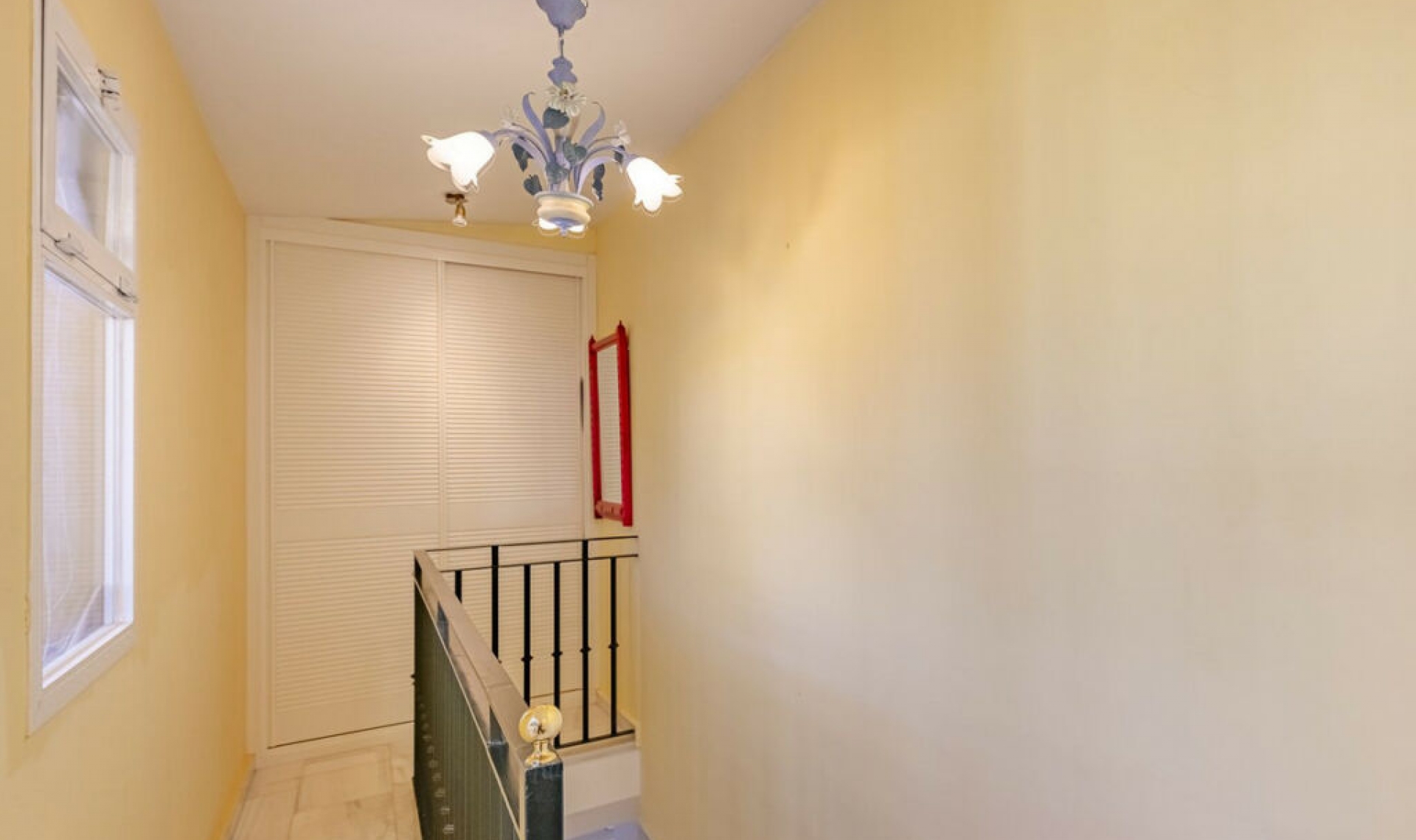 Resale - House -
Marbella