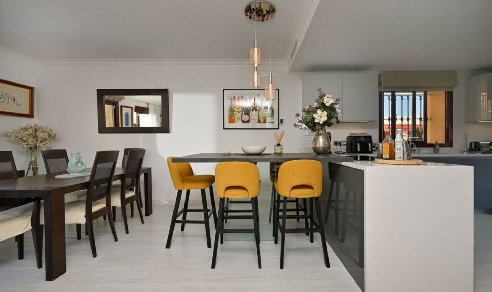 Resale - House -
Marbella