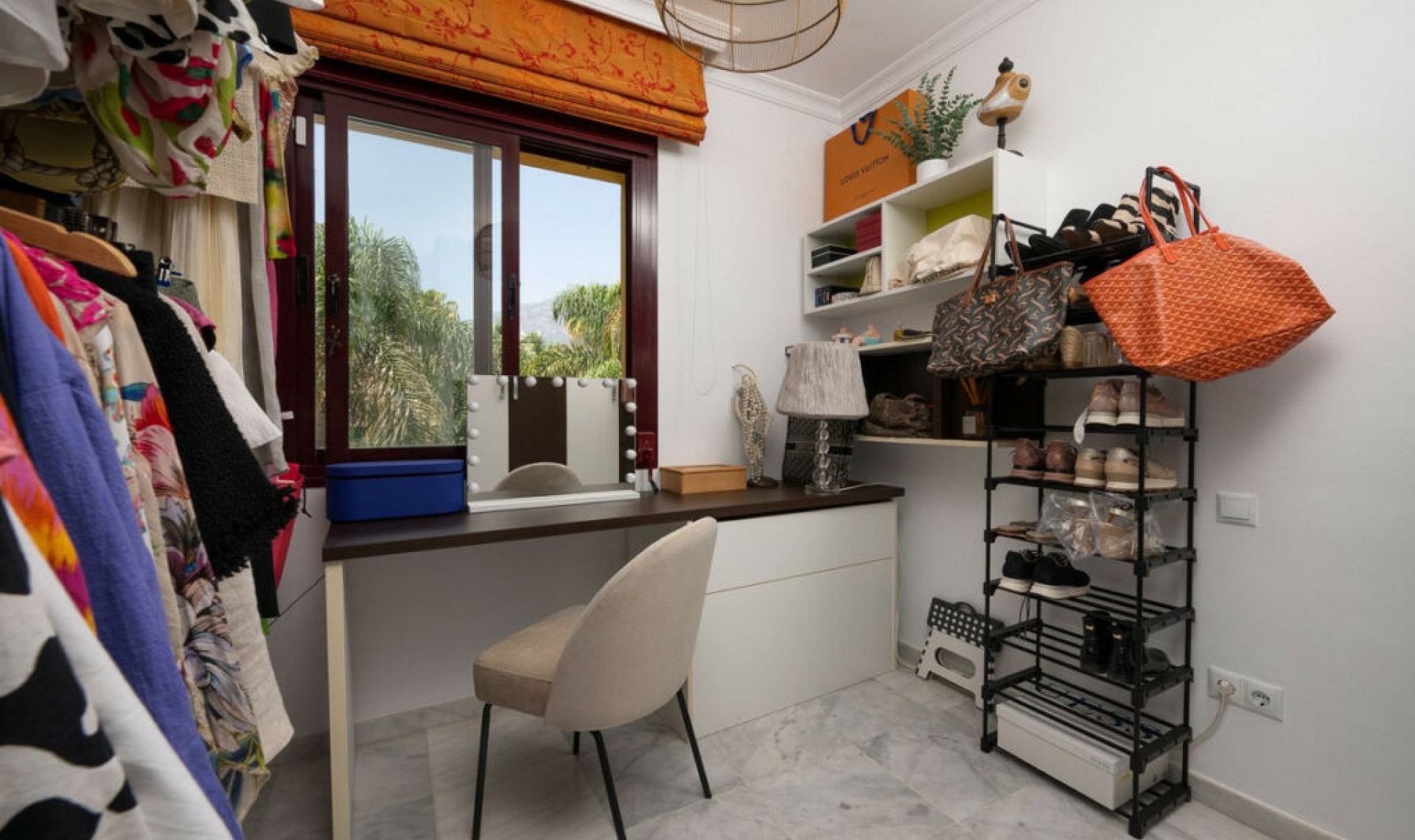 Resale - House -
Marbella