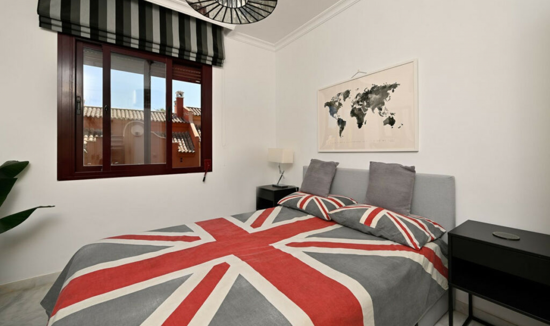 Resale - House -
Marbella