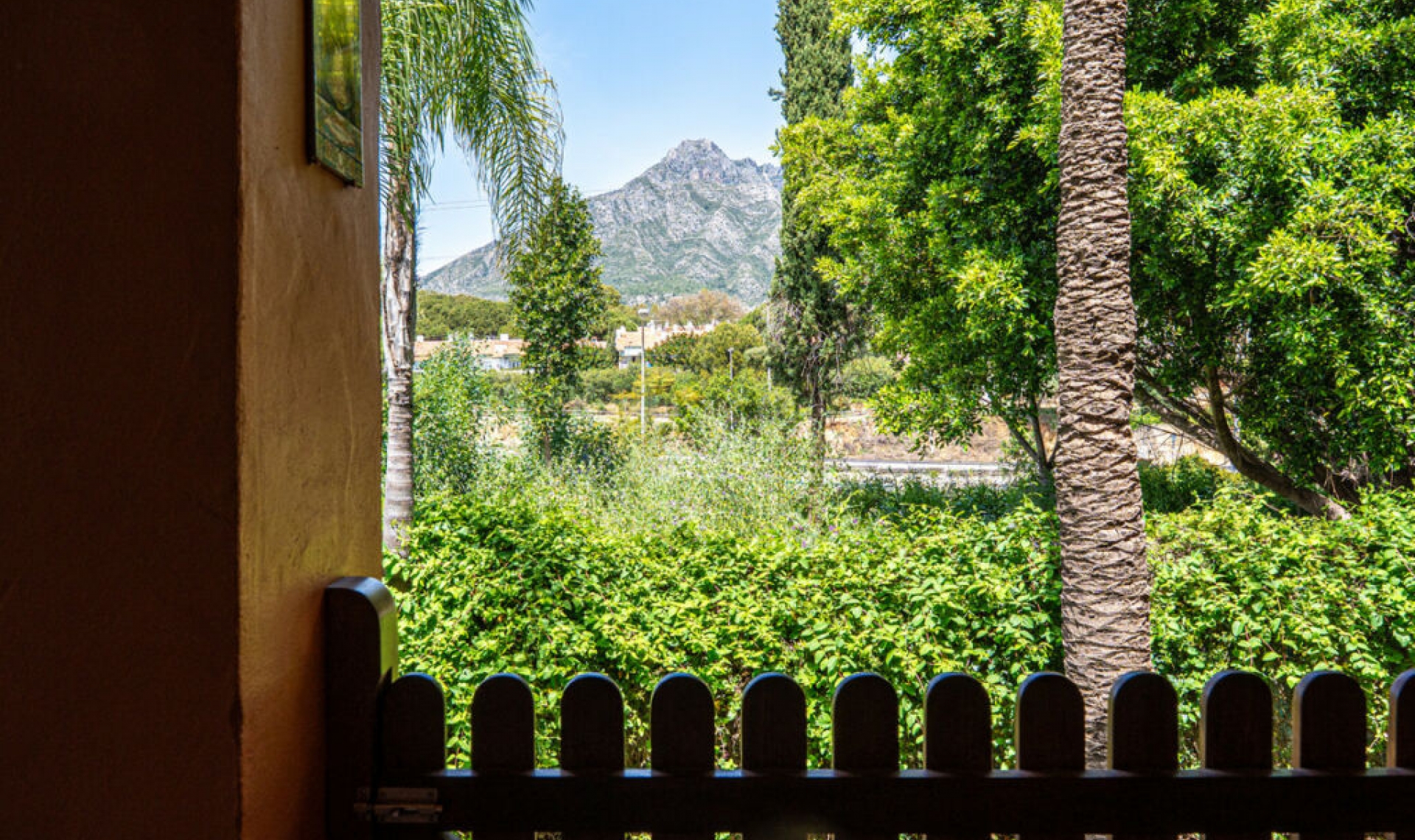 Resale - House -
Marbella