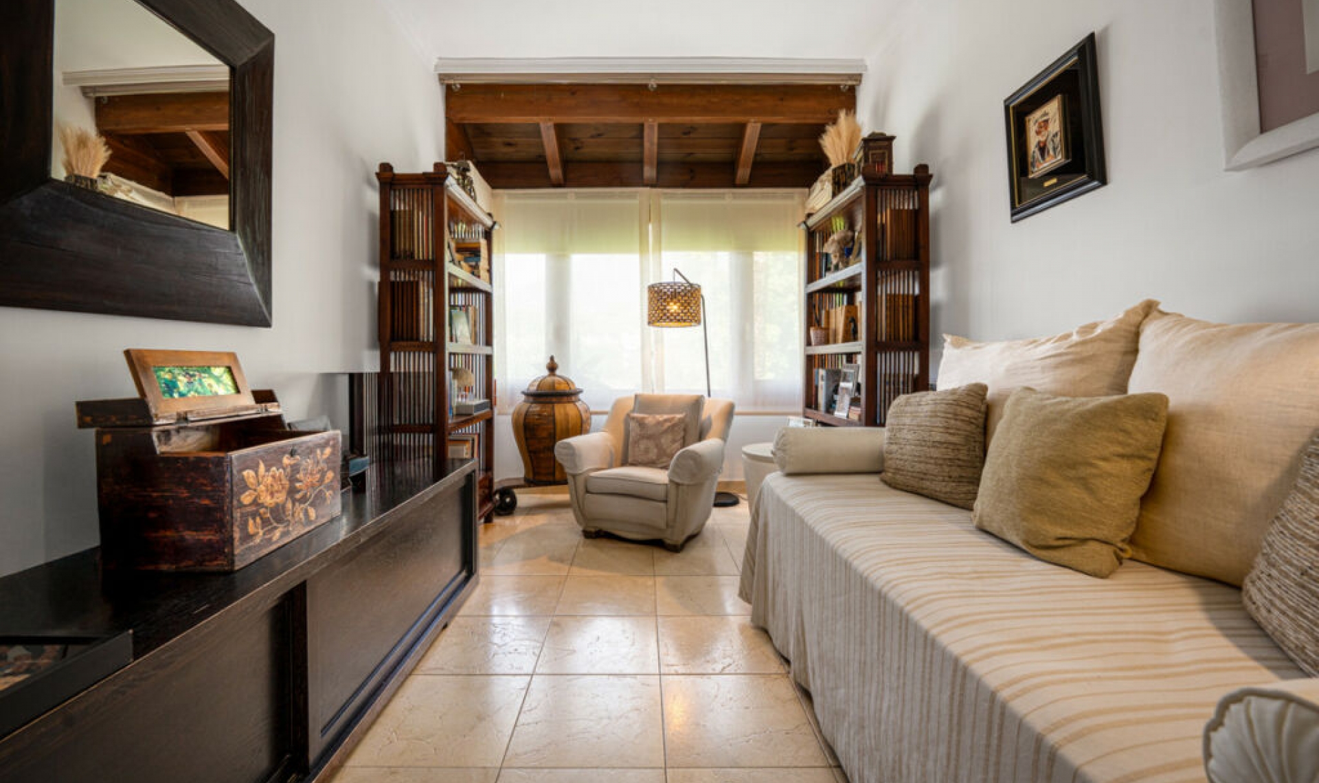 Resale - House -
Marbella