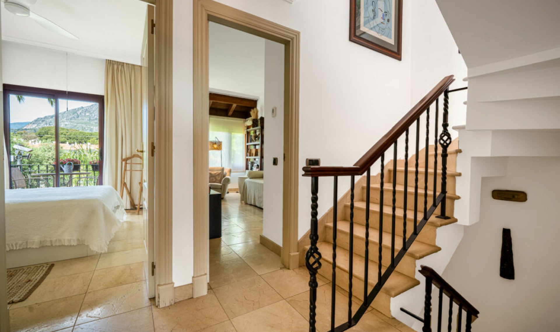 Resale - House -
Marbella