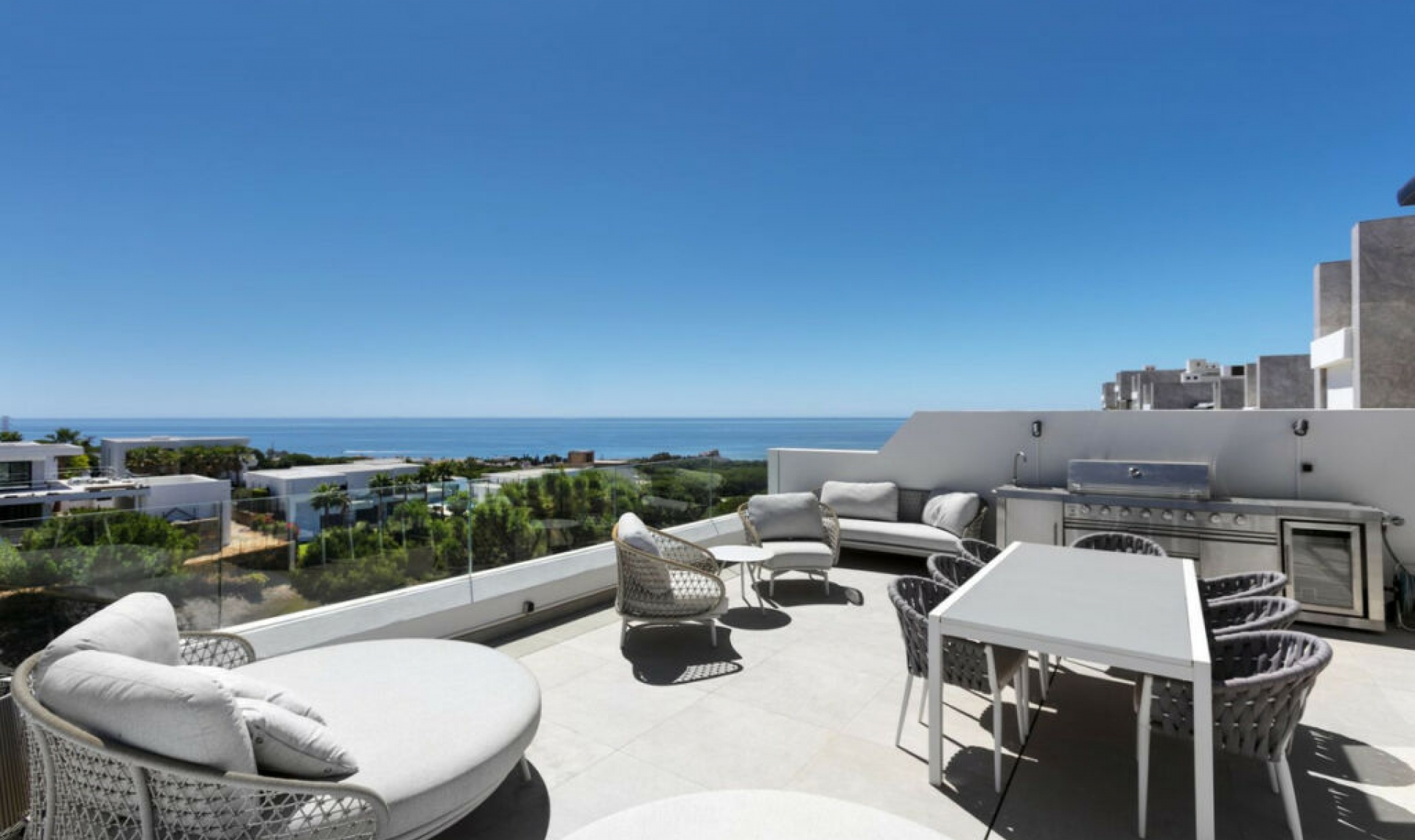 Resale - House -
Marbella