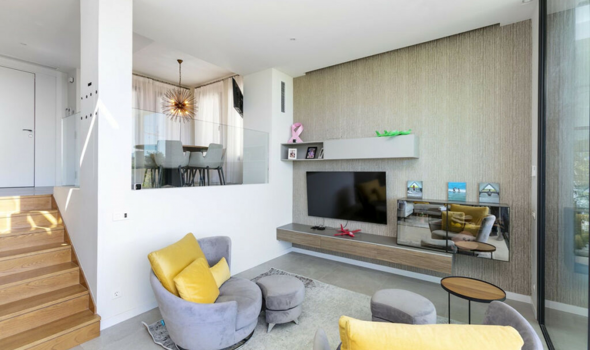 Resale - House -
Marbella