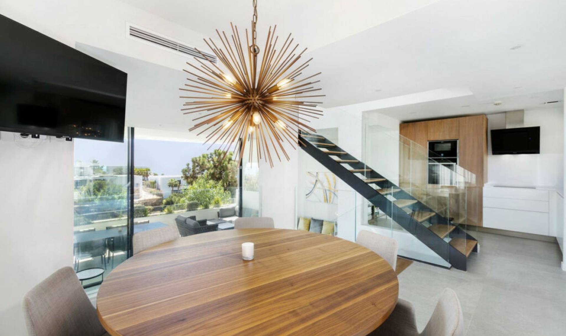 Resale - House -
Marbella