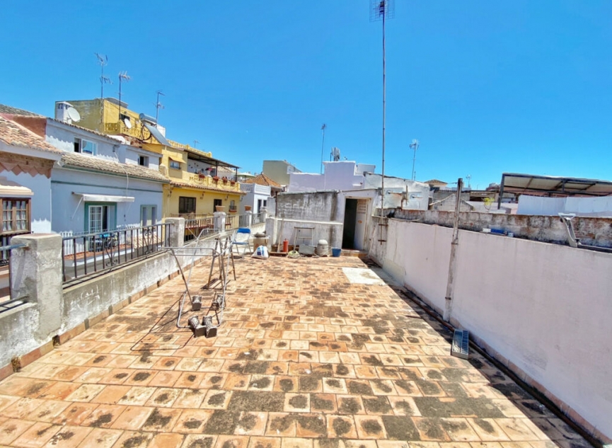 Resale - House -
Marbella