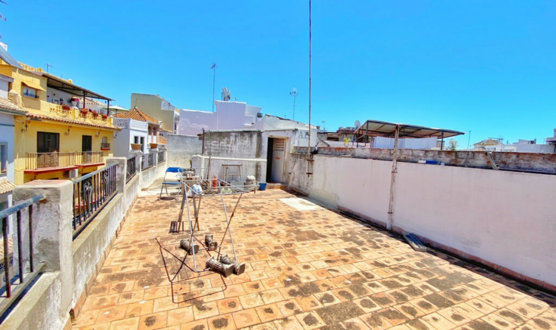 Resale - House -
Marbella
