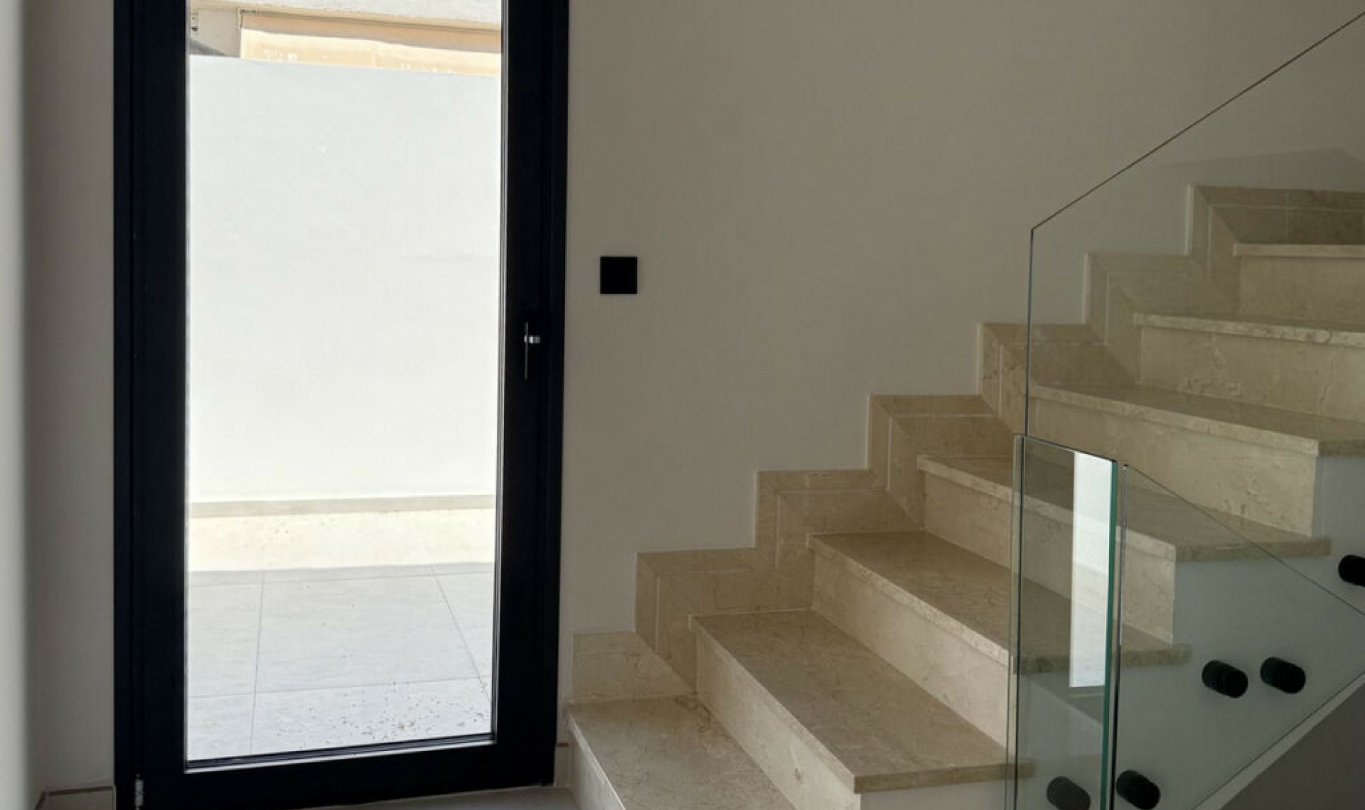 Resale - House -
Marbella