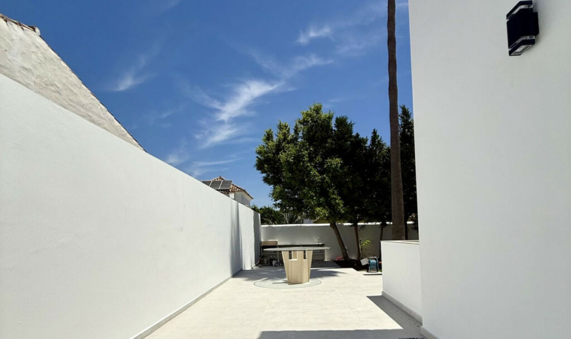 Resale - House -
Marbella