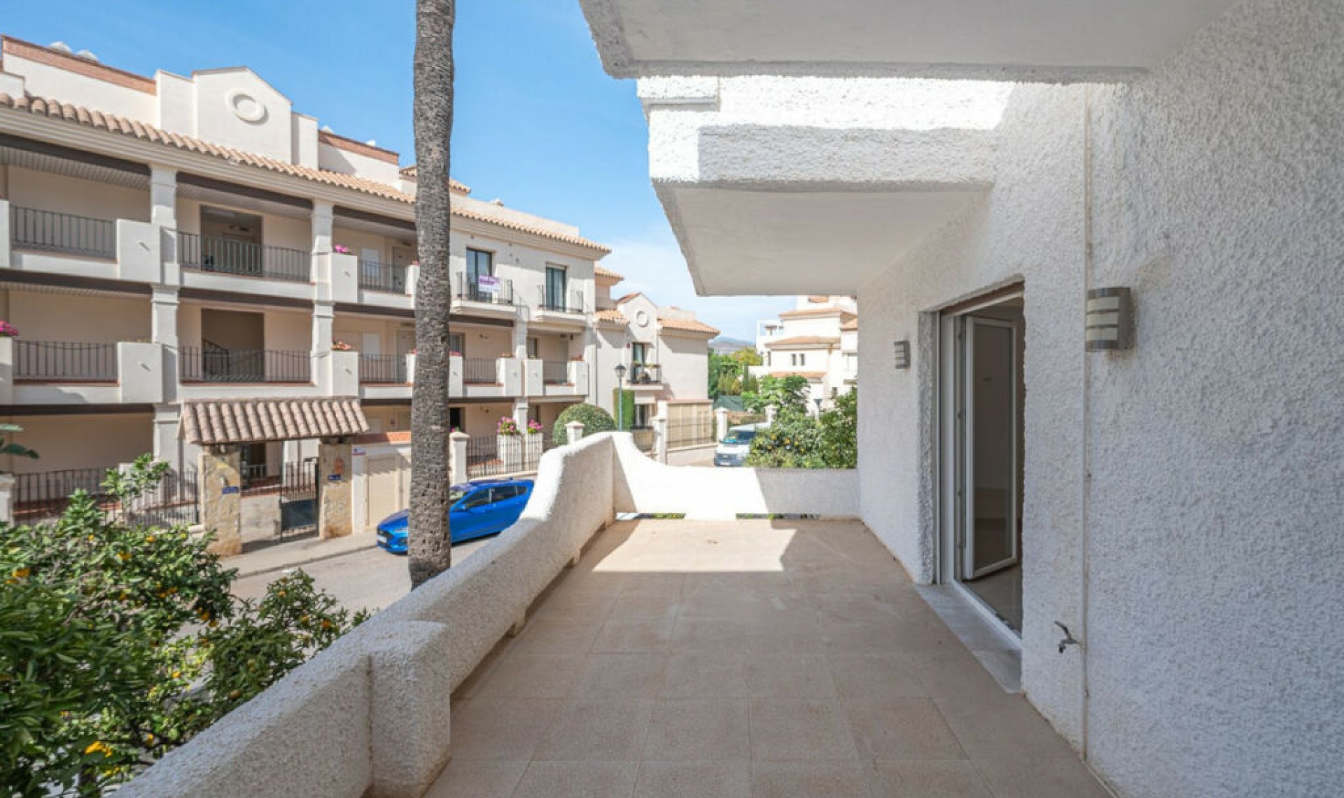 Resale - House -
Marbella