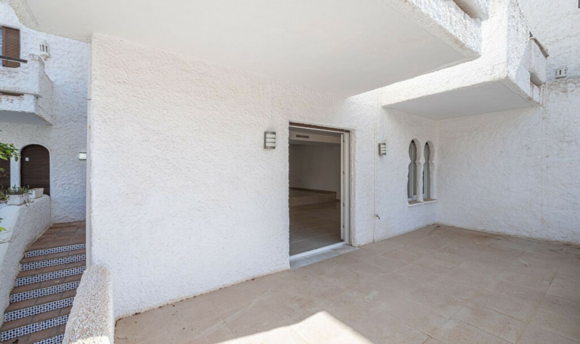 Resale - House -
Marbella