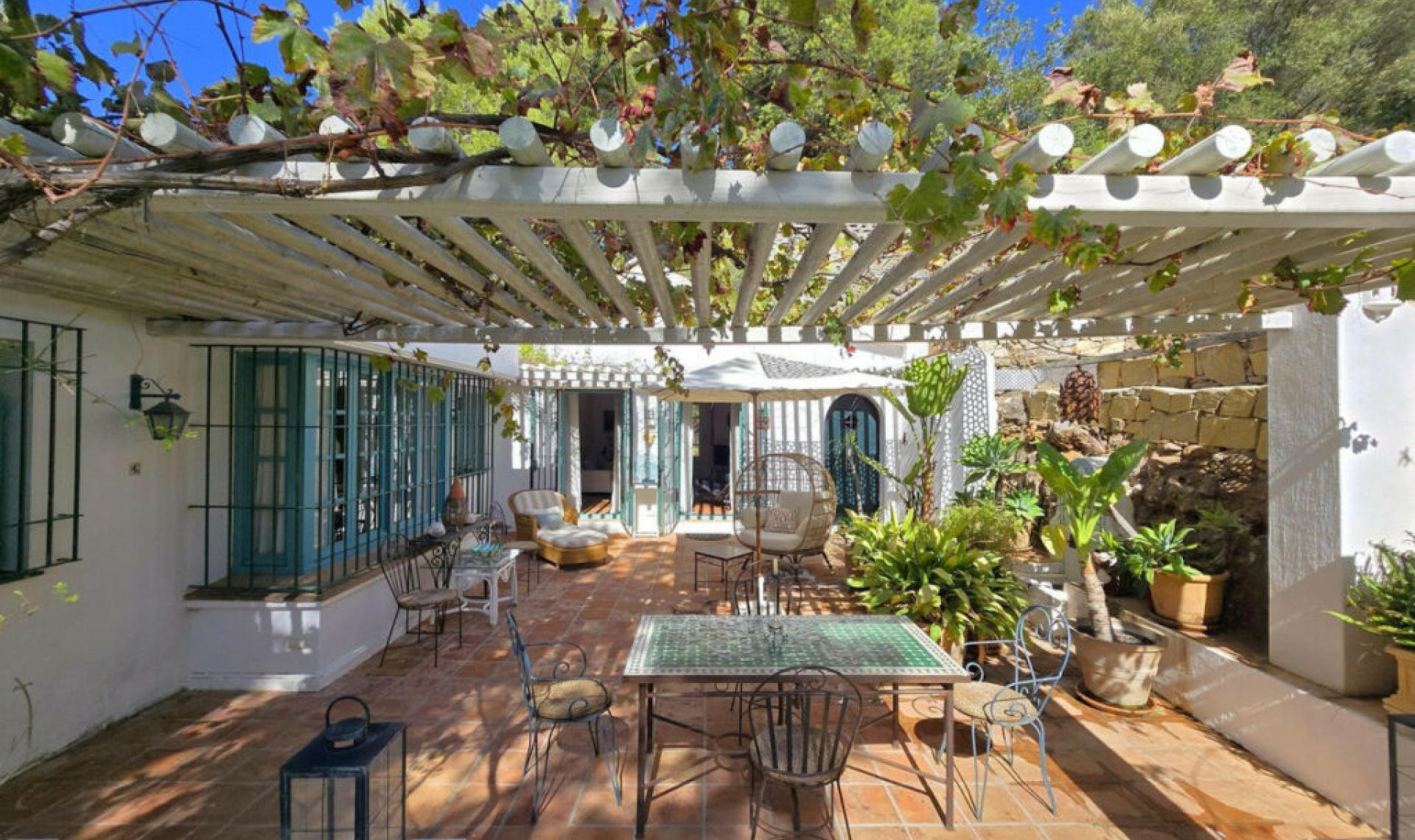 Resale - House -
Marbella