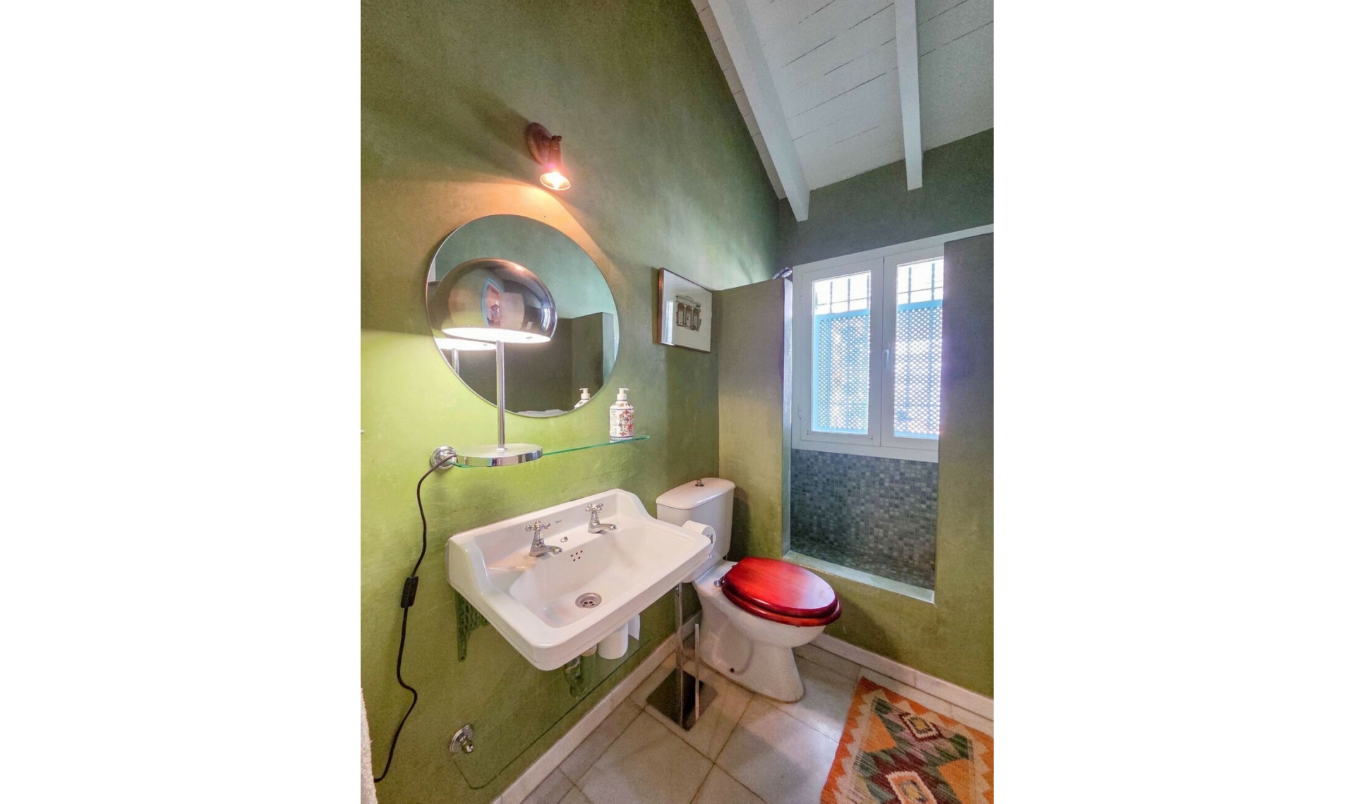 Resale - House -
Marbella