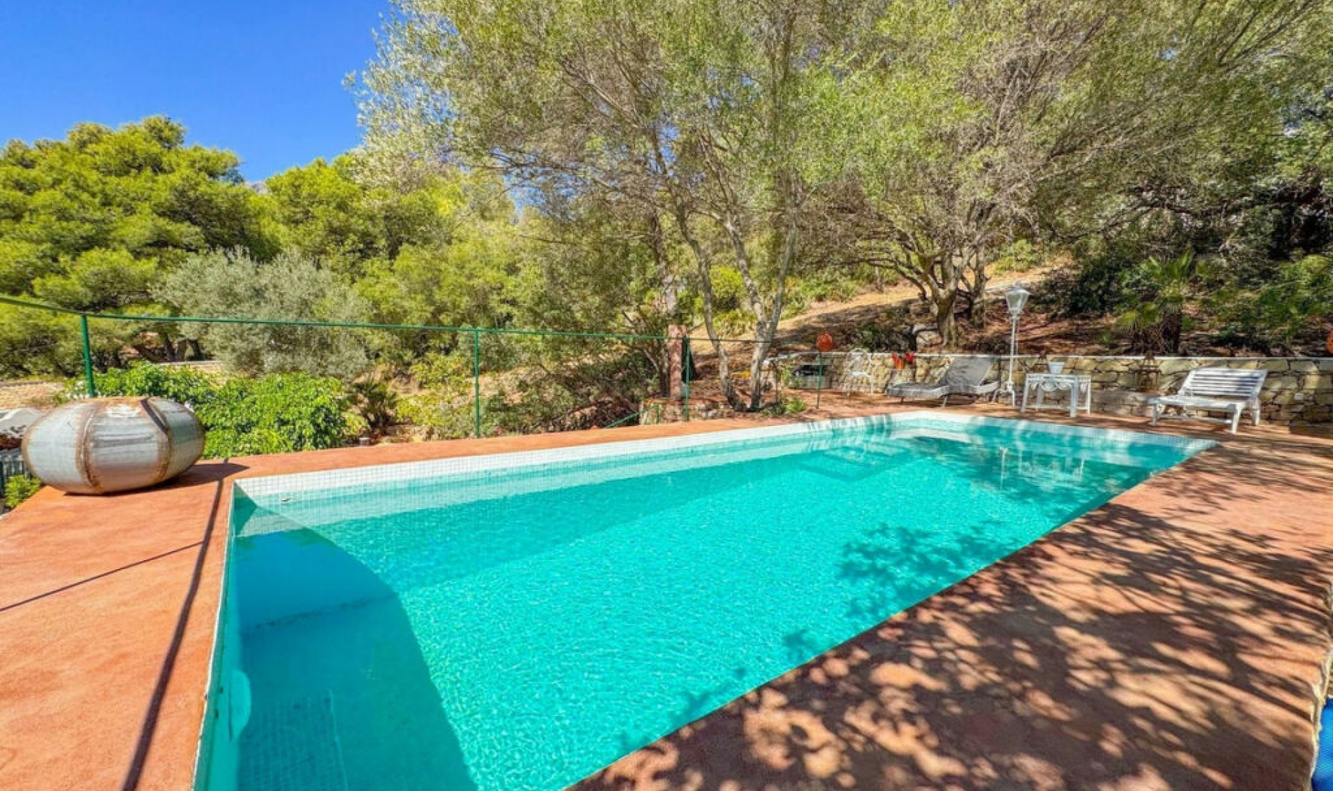 Resale - House -
Marbella