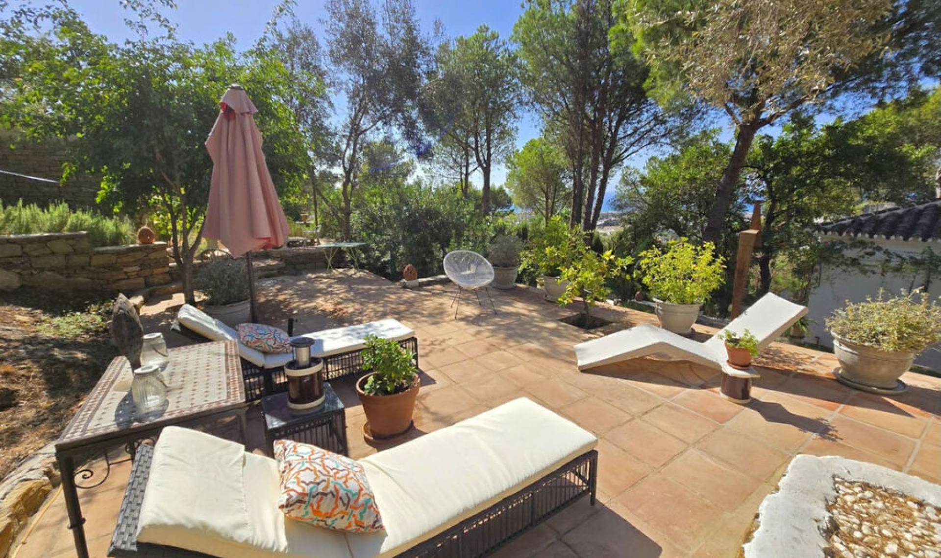 Resale - House -
Marbella