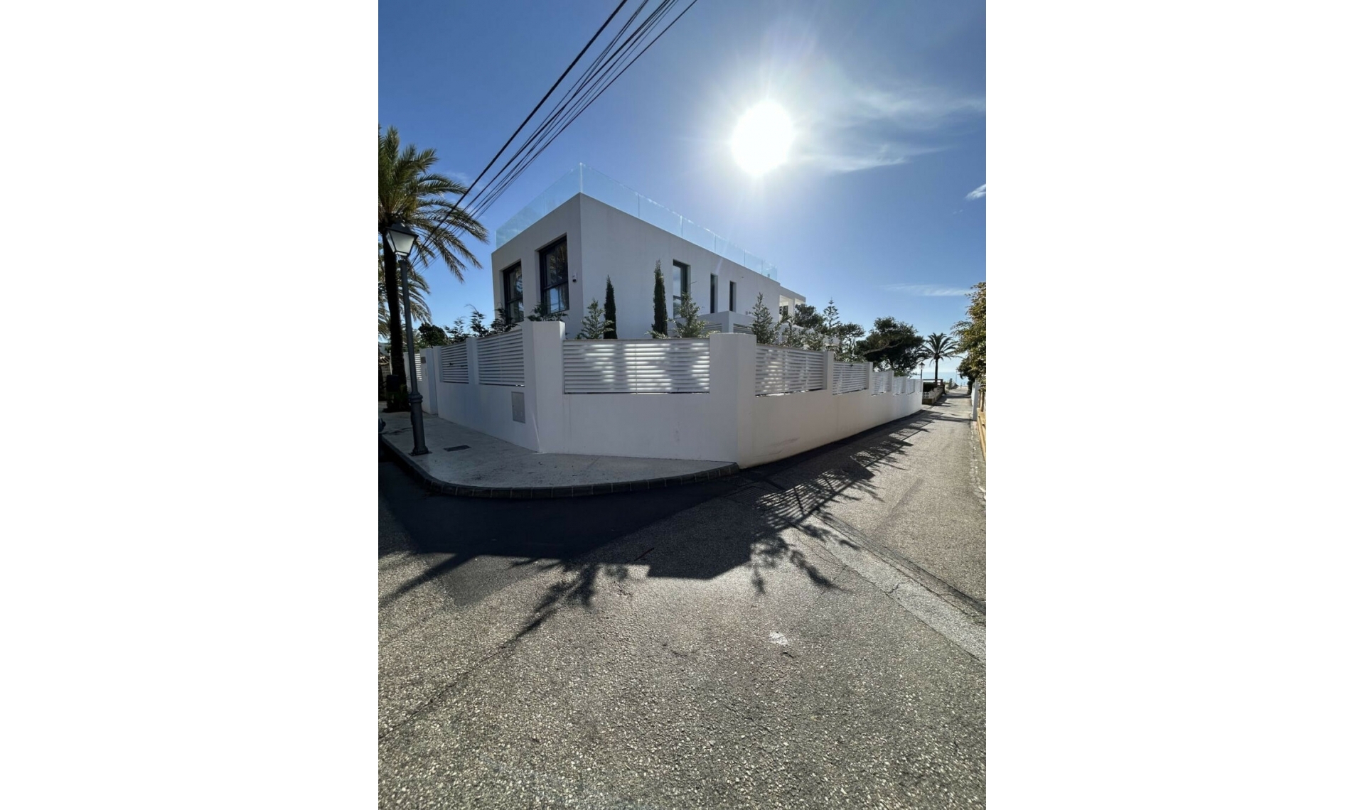 Resale - House -
Marbesa