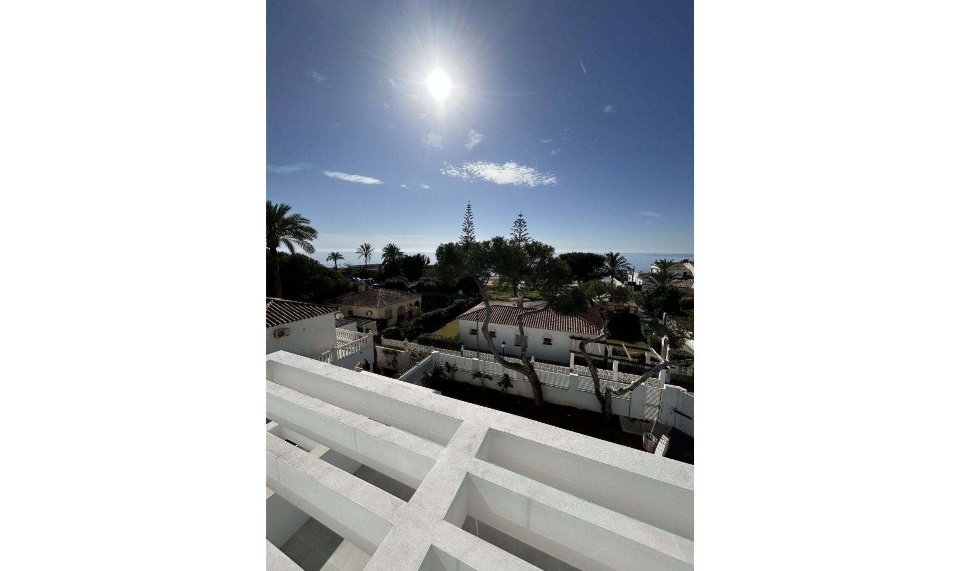 Resale - House -
Marbesa