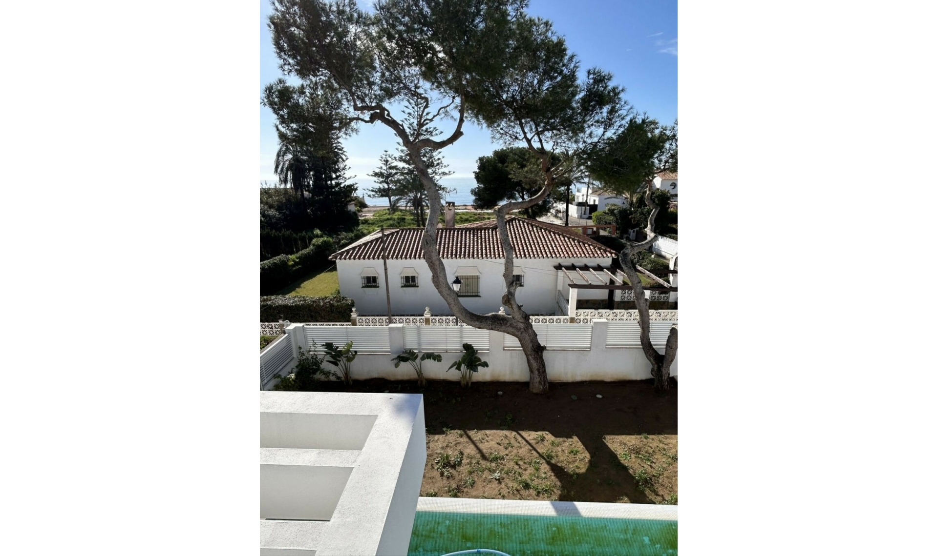 Resale - House -
Marbesa