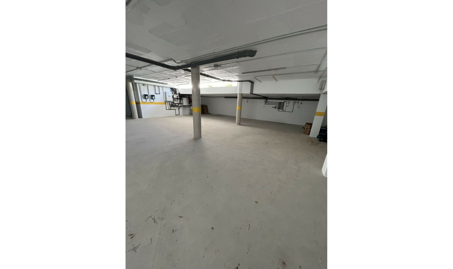 Resale - House -
Marbesa