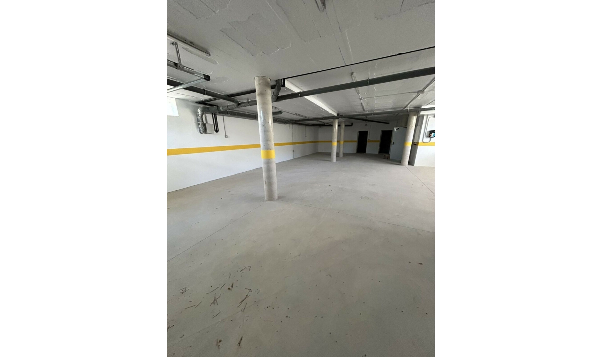 Resale - House -
Marbesa