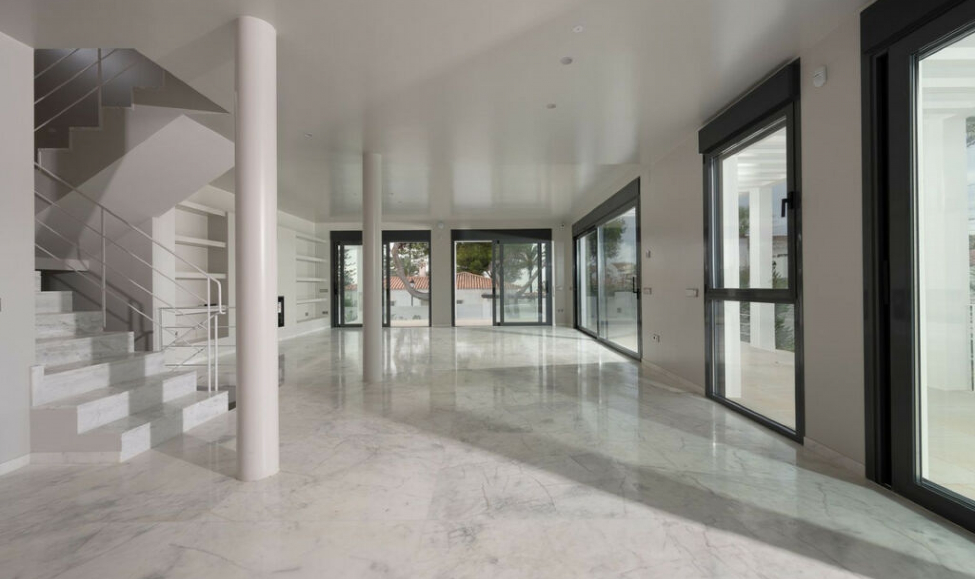 Resale - House -
Marbesa