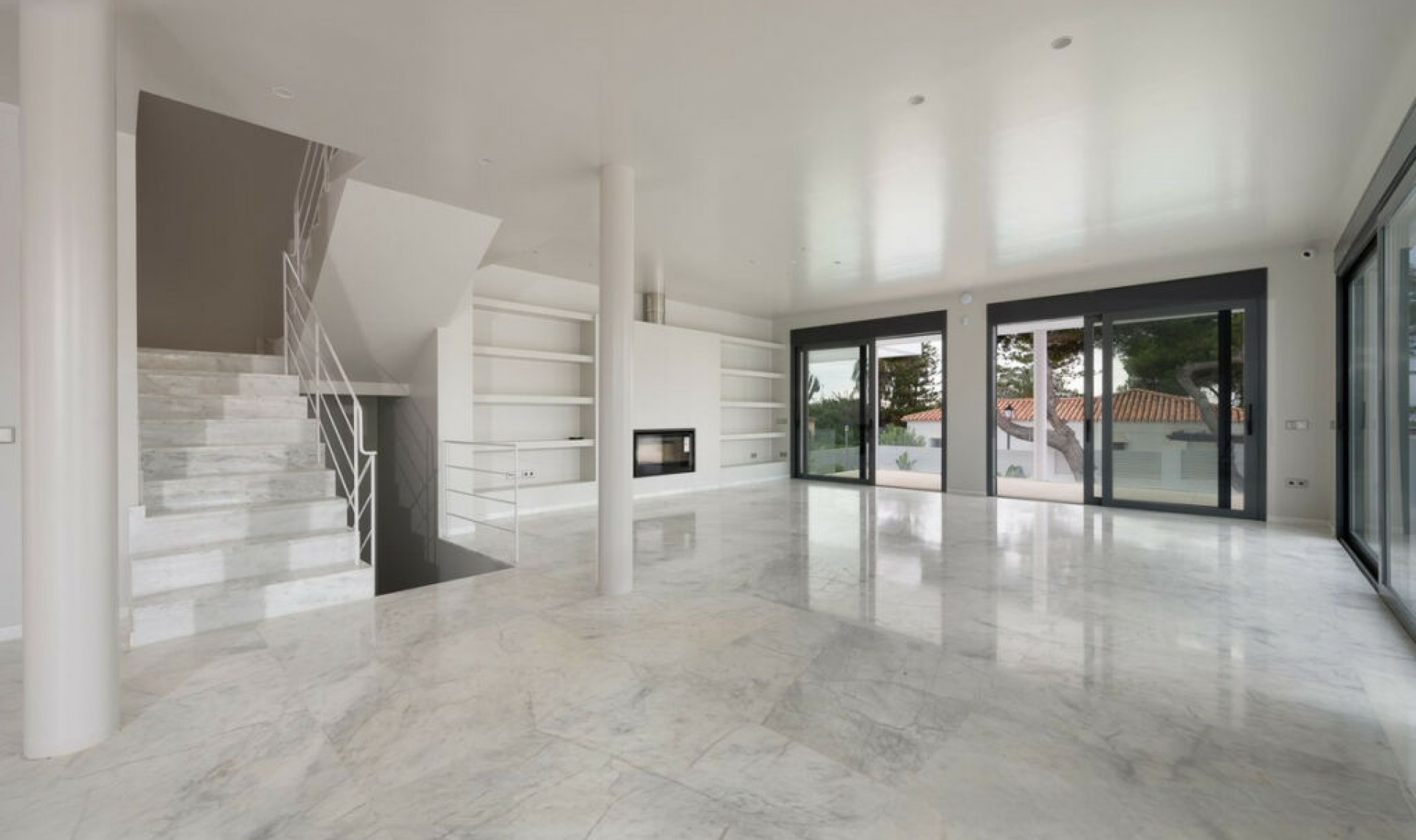 Resale - House -
Marbesa