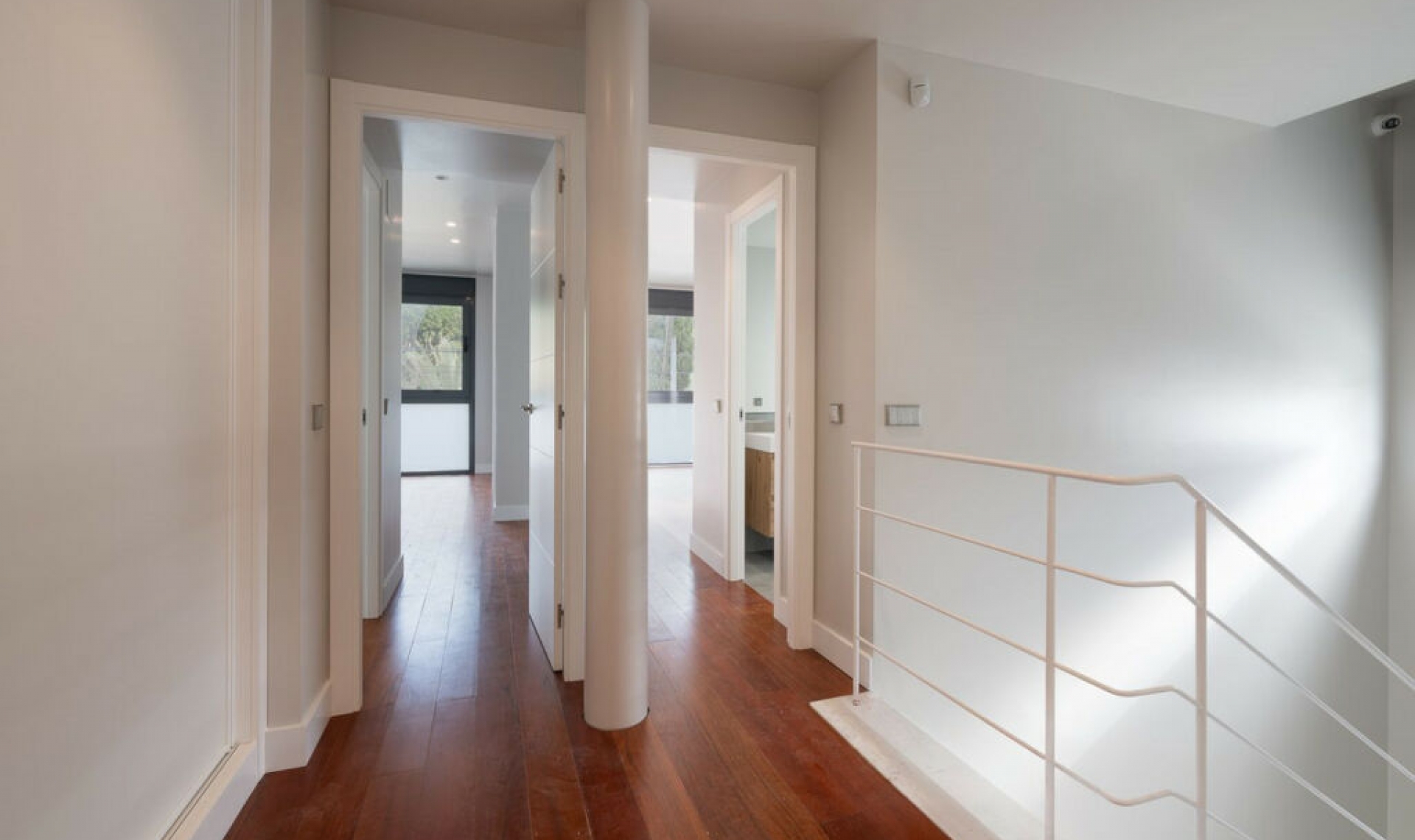 Resale - House -
Marbesa