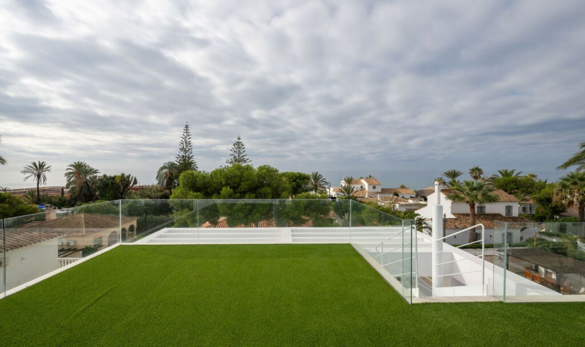 Resale - House -
Marbesa