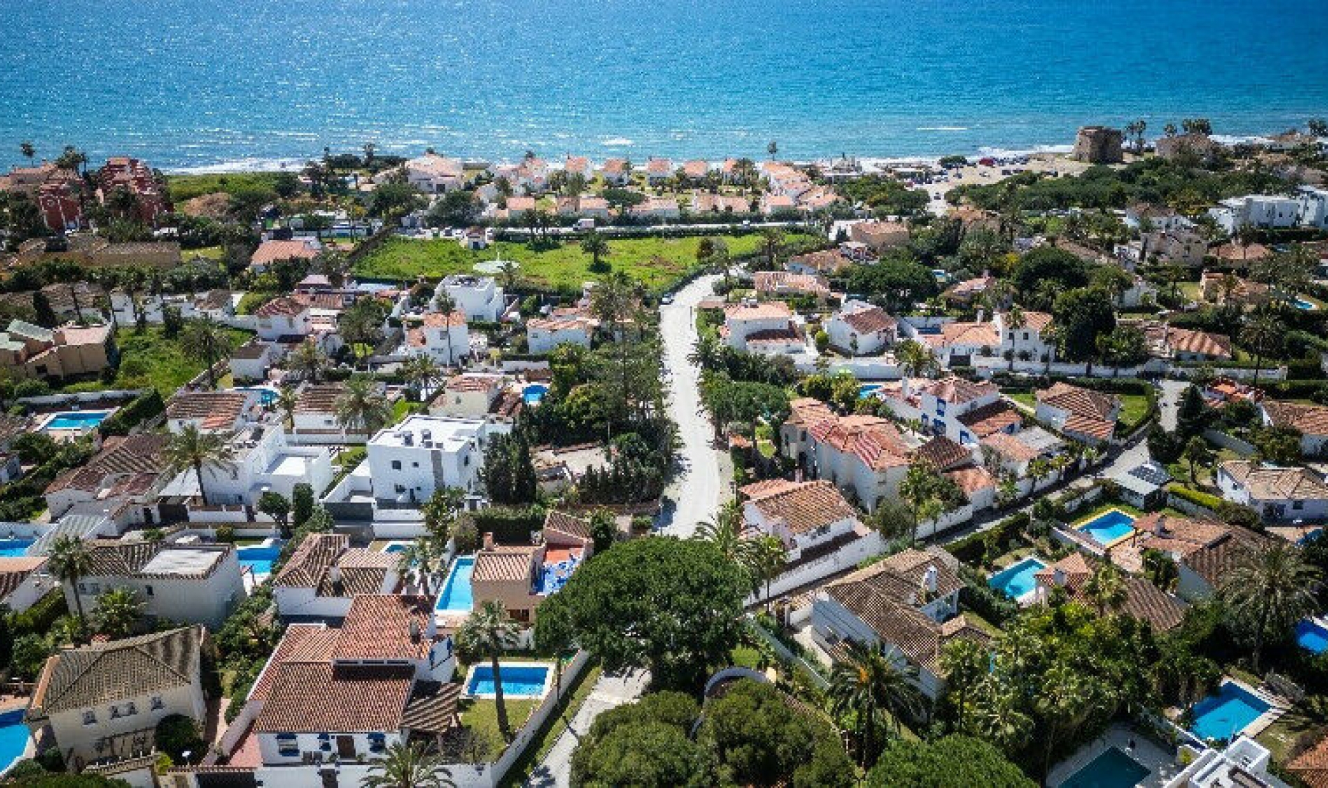 Resale - House -
Marbesa